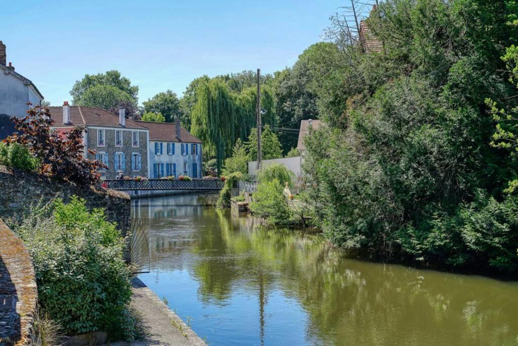 Studio Charmant Au Coeur Du Vieux Corbeil Corbeil-Essonnes Εξωτερικό φωτογραφία